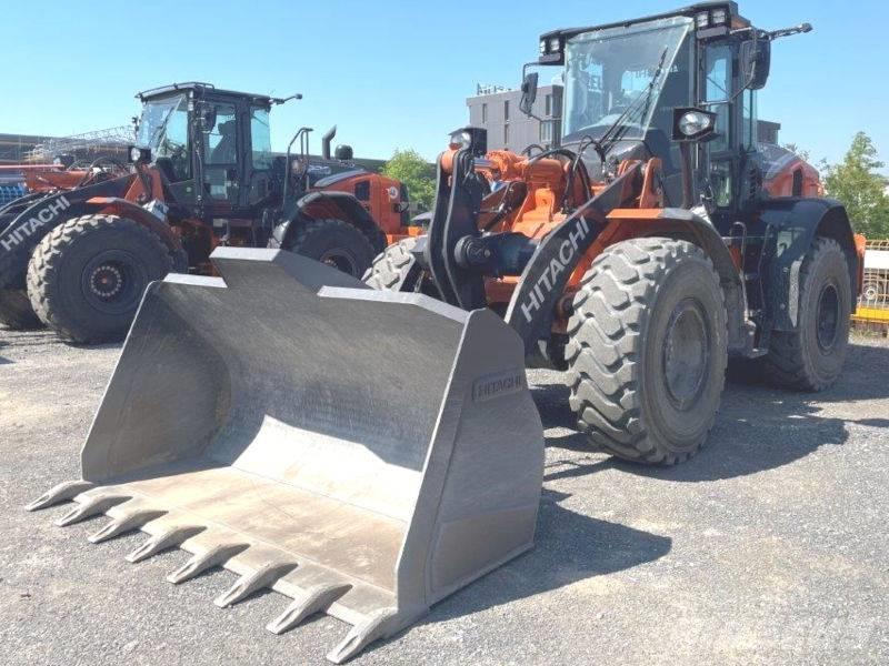 Hitachi ZW 160-7 Gumikerekes homlokrakodók