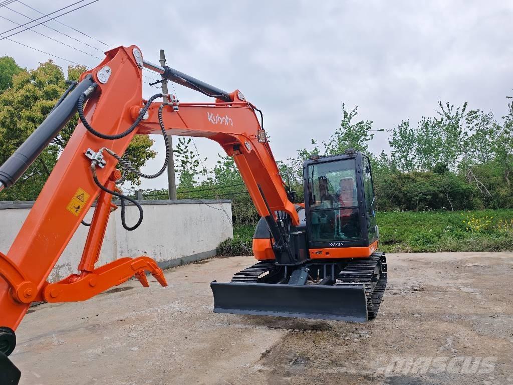 Kubota KX 80-4 Közepes (midi) kotrók 7 t - 12 t