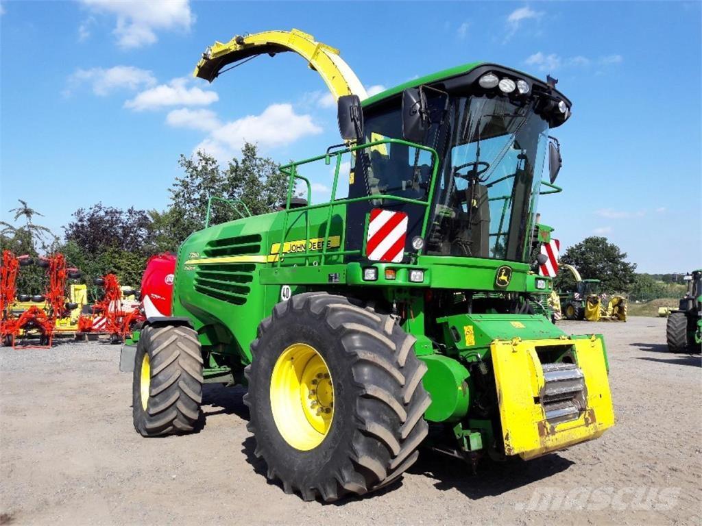 John Deere 7350 Önjáró szecskázók