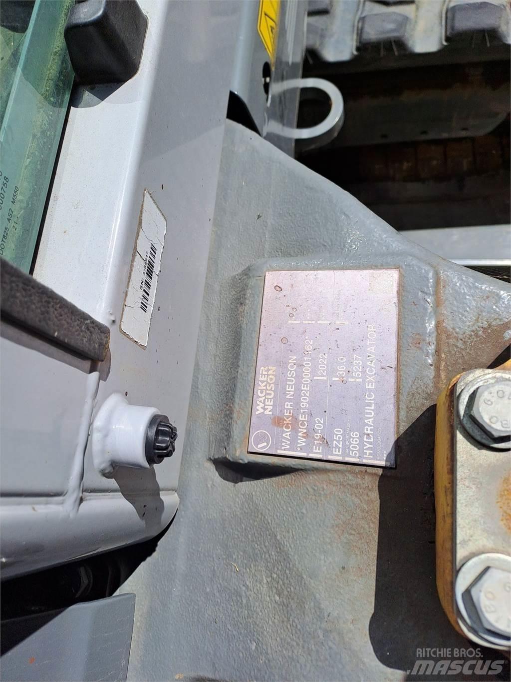 Wacker Neuson EZ50 Lánctalpas kotrók