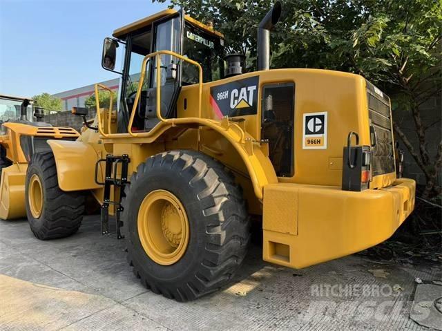 CAT 966 H Gumikerekes homlokrakodók