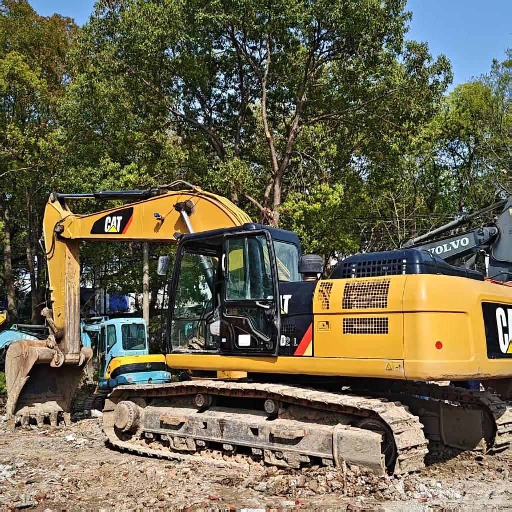 CAT 330 D Lánctalpas kotrók
