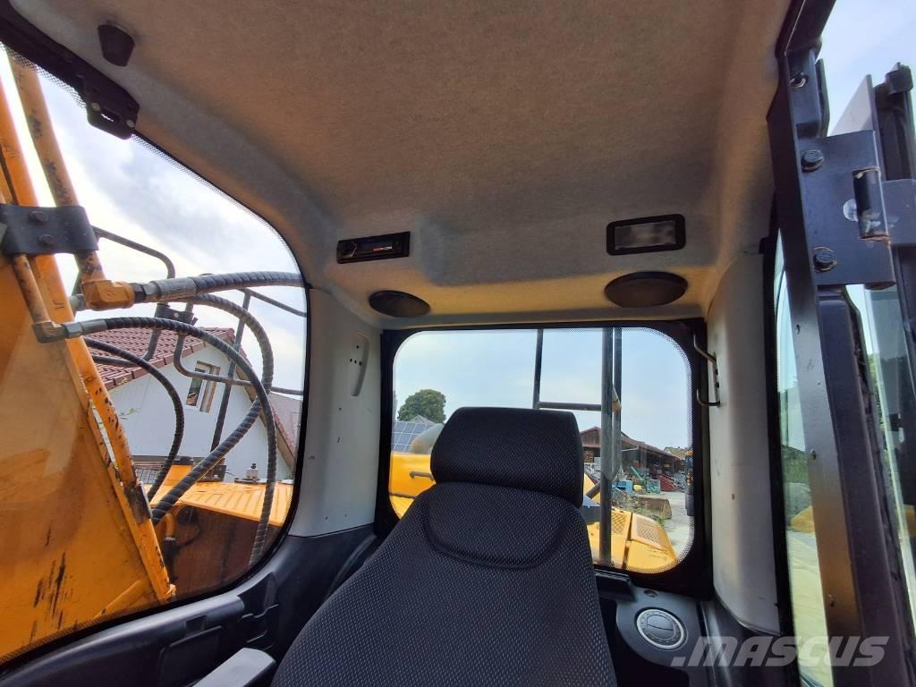 JCB JS210LC T4F Lánctalpas kotrók