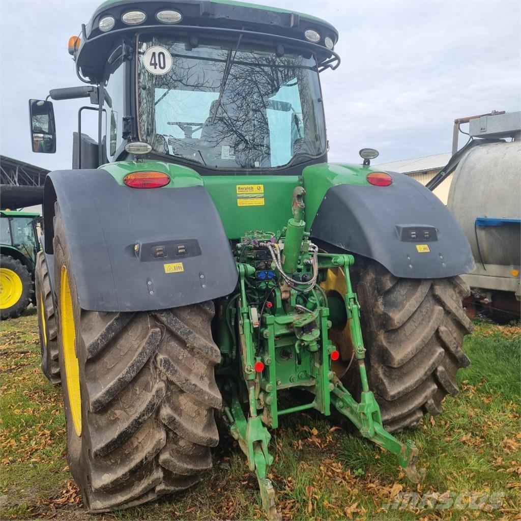 John Deere 7310 R Traktorok