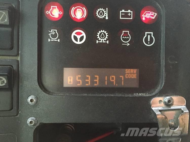 CAT 775 D Nehézdömper