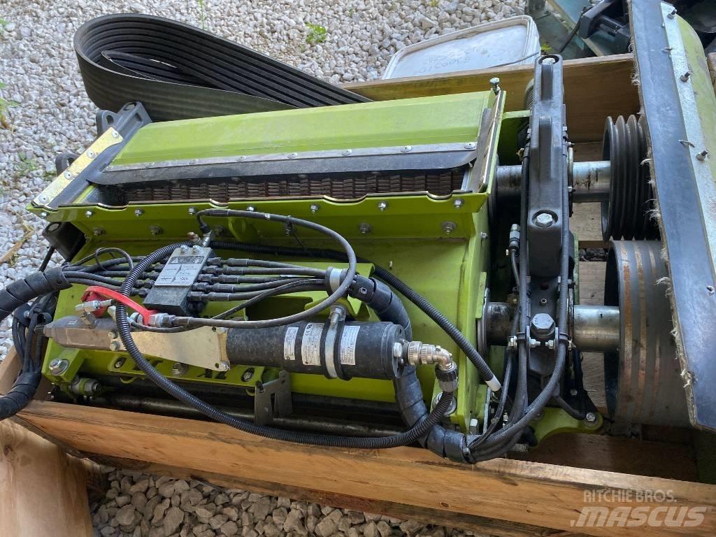 CLAAS Jaguar 950 Önjáró szecskázók