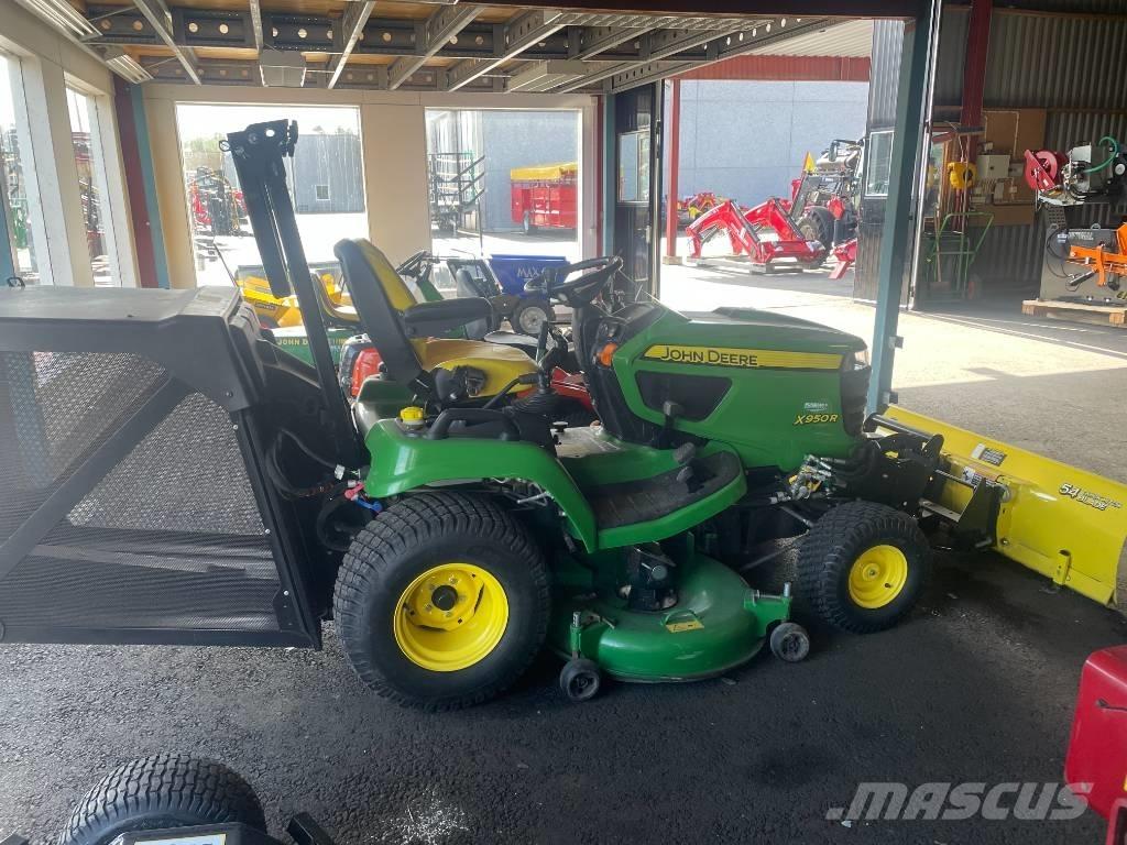 John Deere X 950 R Ráülős fűnyírók