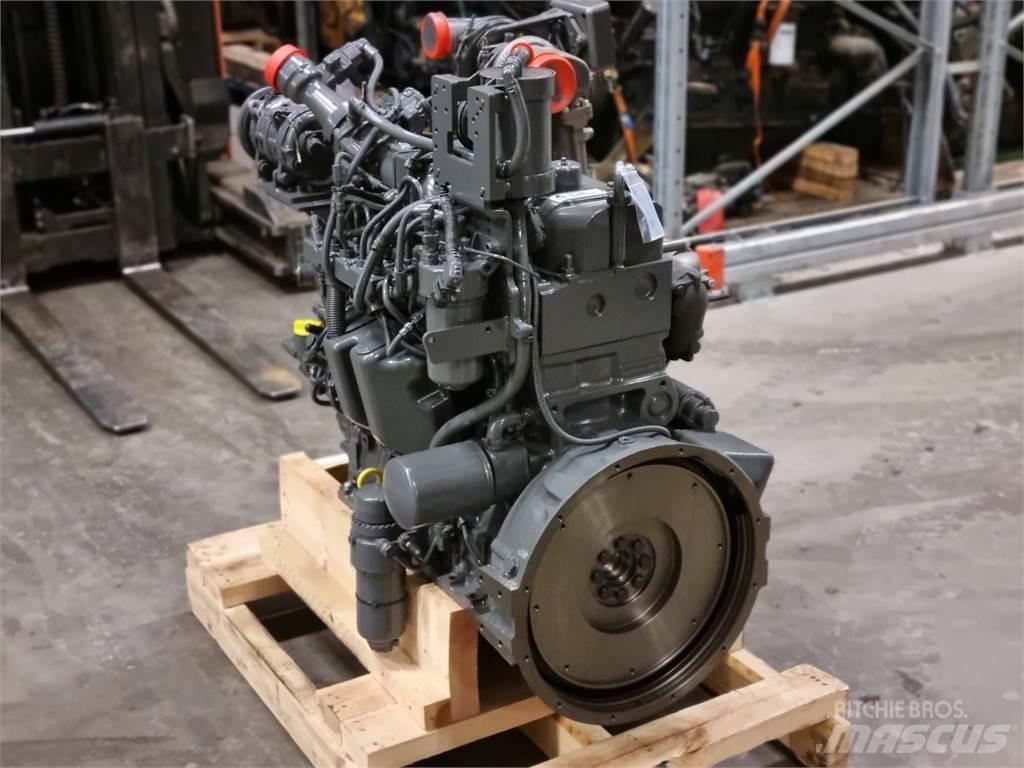 Komatsu 49 AWF Motorok