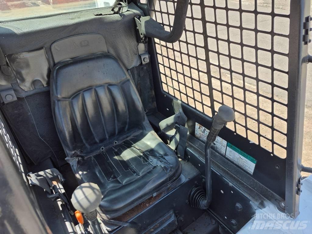 Bobcat 763 Kompaktrakodók