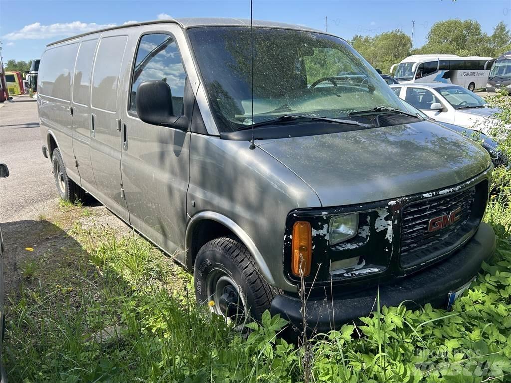 GMC SAVANA Transporterek
