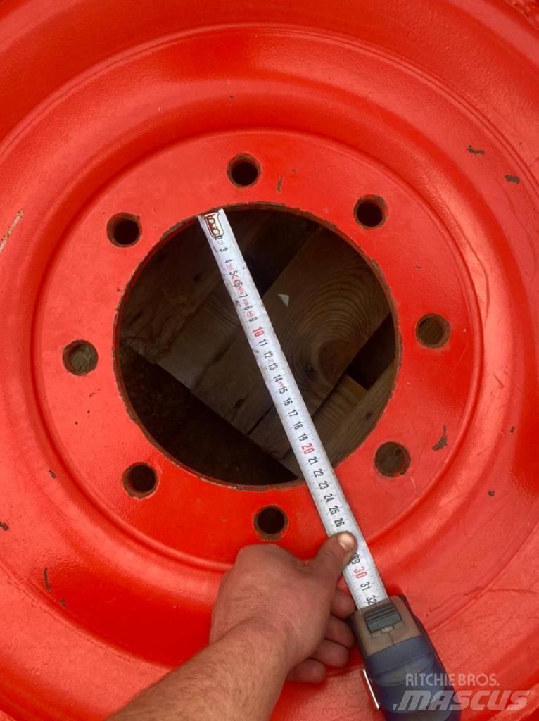 Fendt RIMS 20X28 Gumiabroncsok, kerekek és felnik
