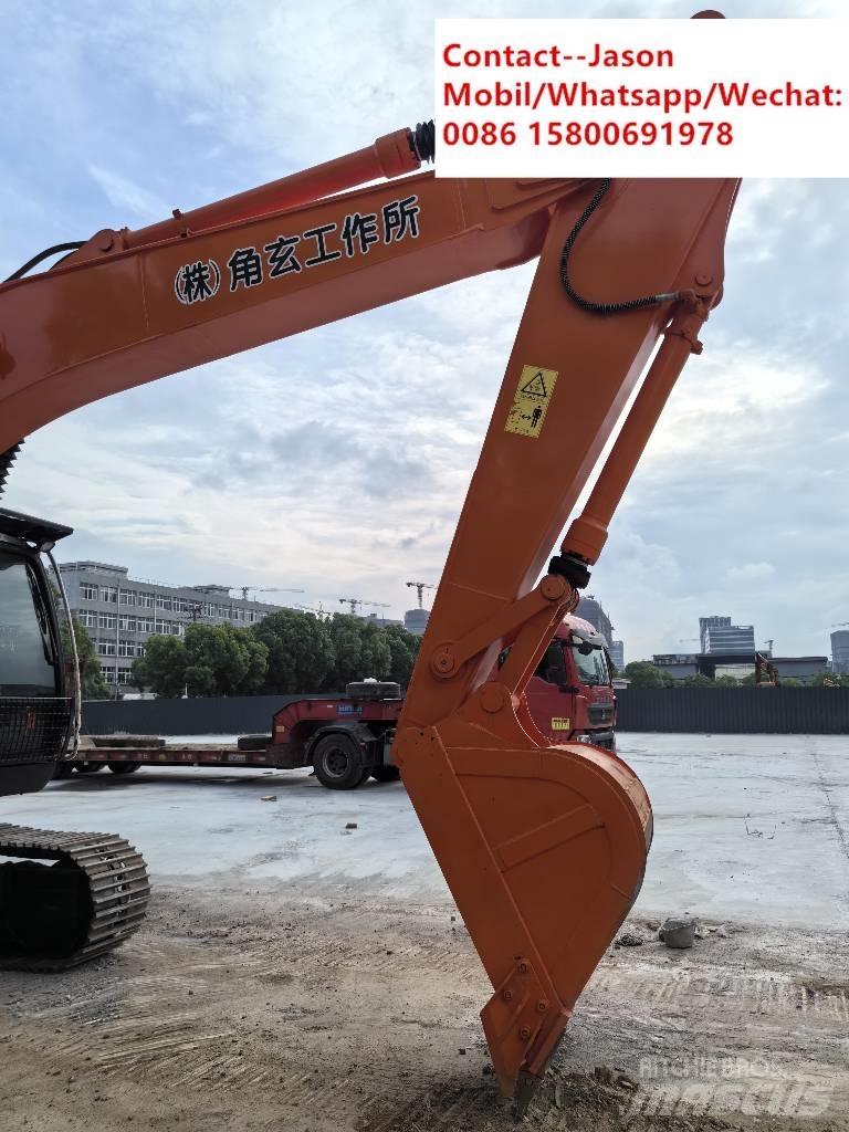 Hitachi ZX 200 Lánctalpas kotrók