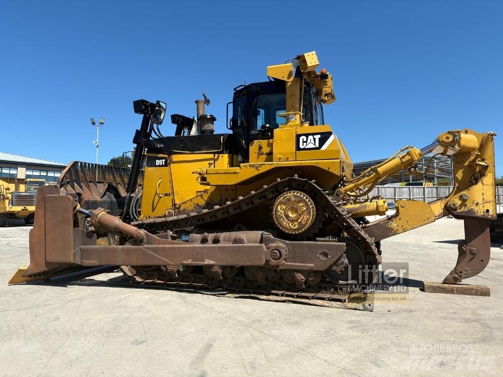 CAT D 9 T lánctalpas dózerek