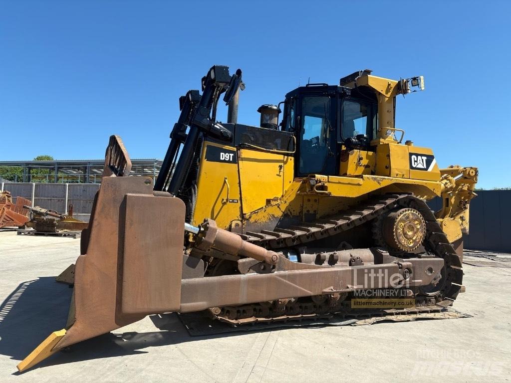 CAT D 9 T lánctalpas dózerek