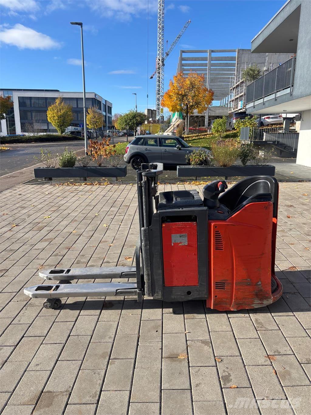 Linde L12 LHP SP Elektromos gyalogkíséretű targoncák