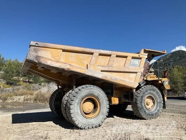 CAT 775 E Nehézdömper