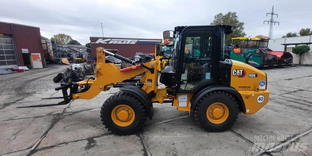 CAT 906 Gumikerekes homlokrakodók