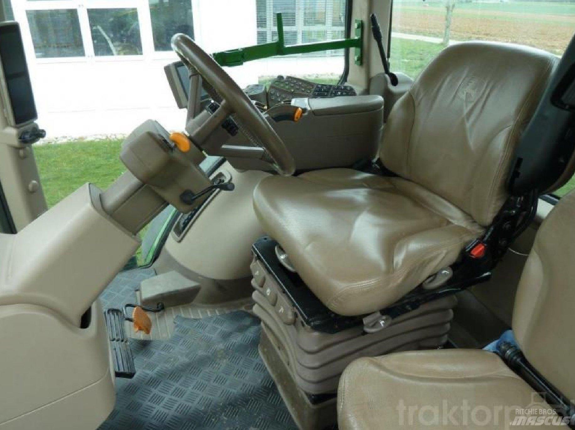 John Deere 7230R Traktorok