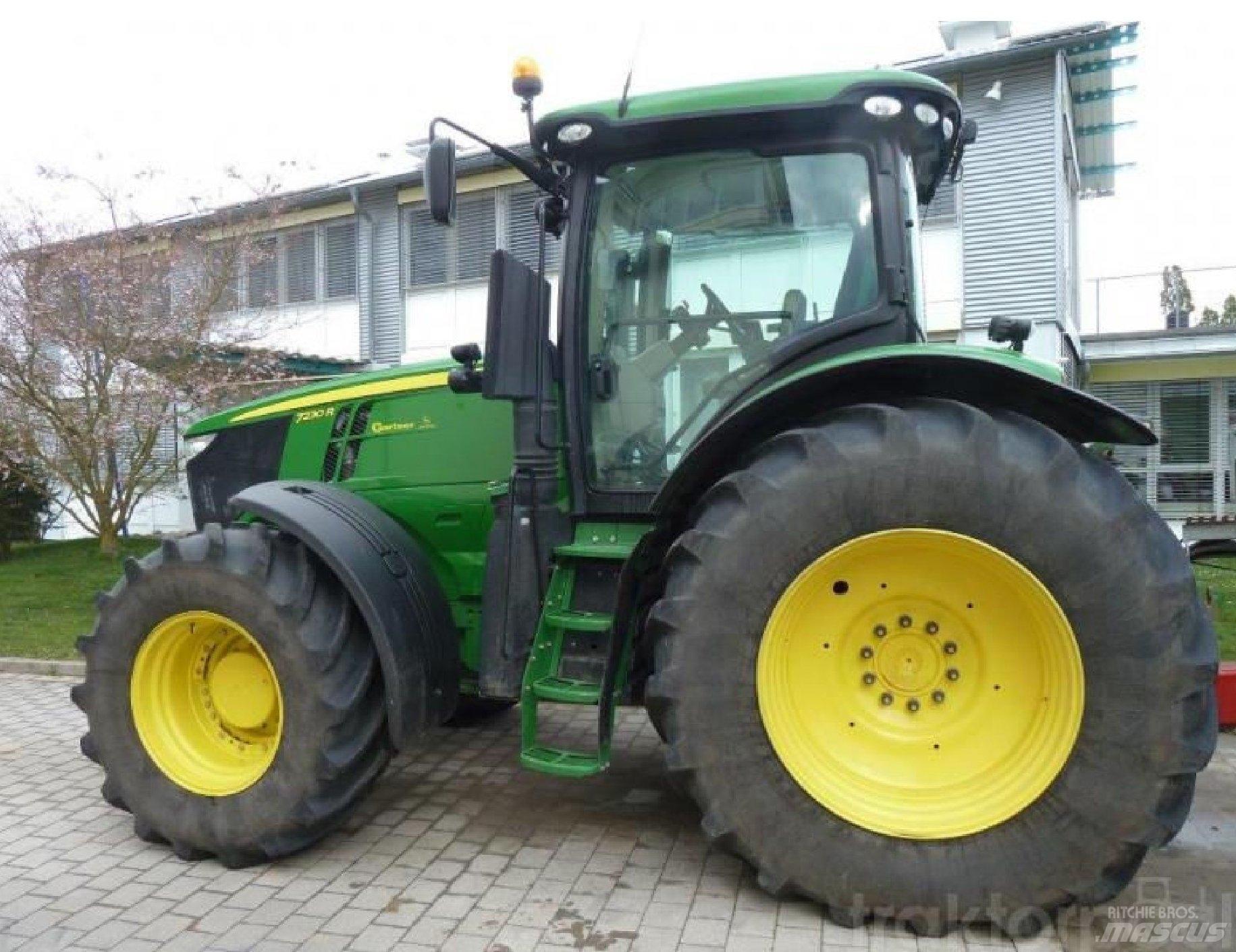 John Deere 7230R Traktorok