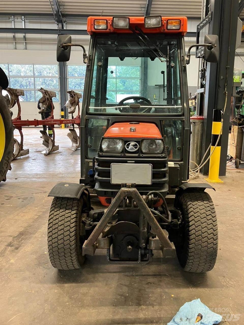 Kubota B2110 Kompakt traktorok