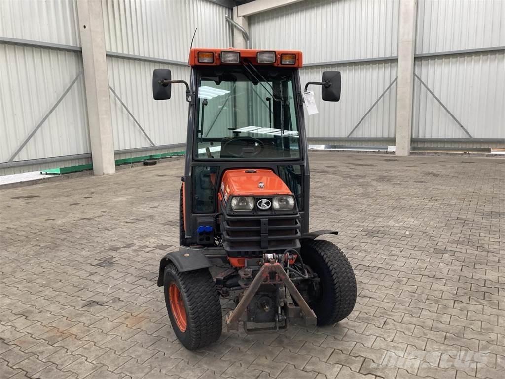 Kubota B2110 Kompakt traktorok