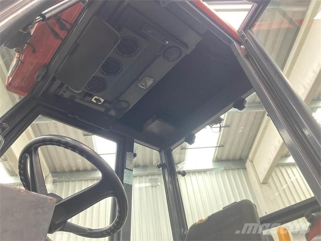 Kubota B2110 Kompakt traktorok