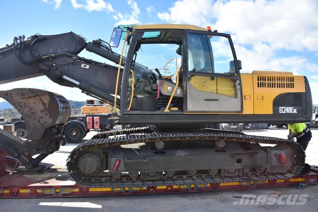 Volvo EC 240 C N L Lánctalpas kotrók