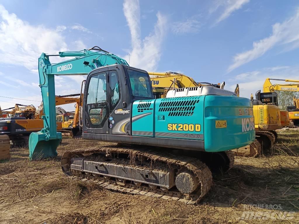 Kobelco SK200D Lánctalpas kotrók