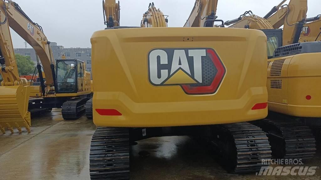 CAT 2022 CAT 323GC Gumikerekes kotrók