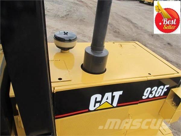 CAT 936 F Gumikerekes homlokrakodók
