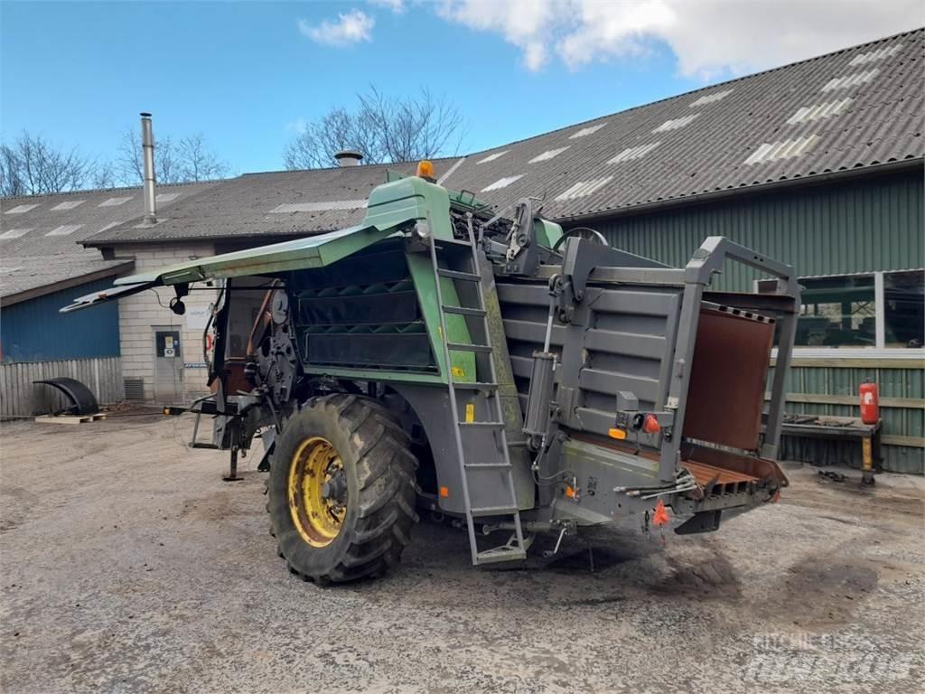 Fendt 12130N Traktorok
