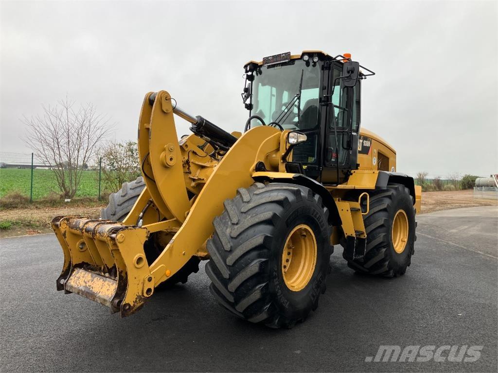 CAT 938 M Gumikerekes homlokrakodók