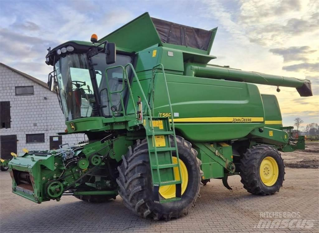 John Deere T560 Kombájnok