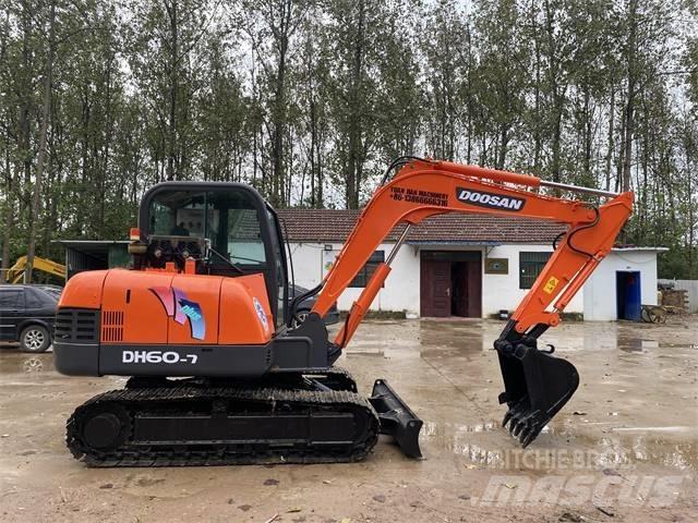 Doosan DH60-7 Mini kotrók < 7t