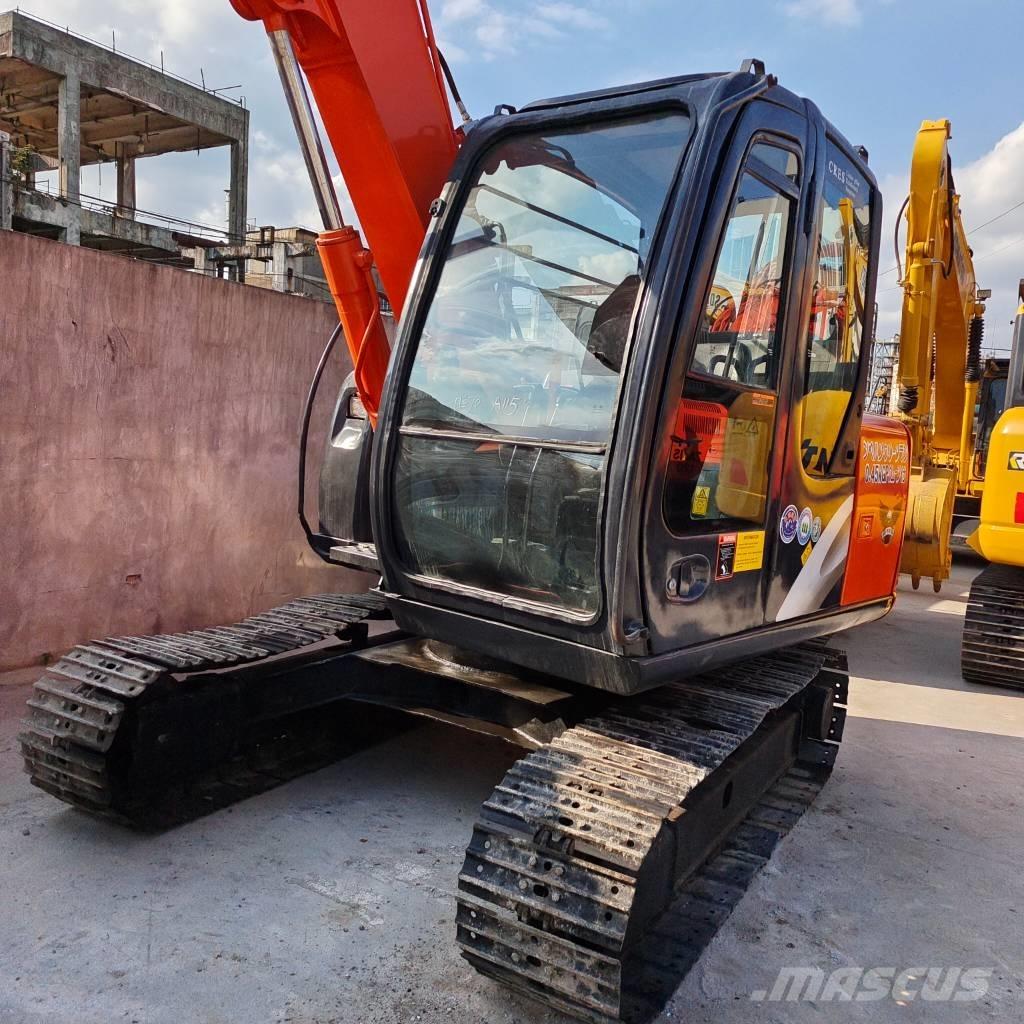 Hitachi ZX 70 Lánctalpas kotrók
