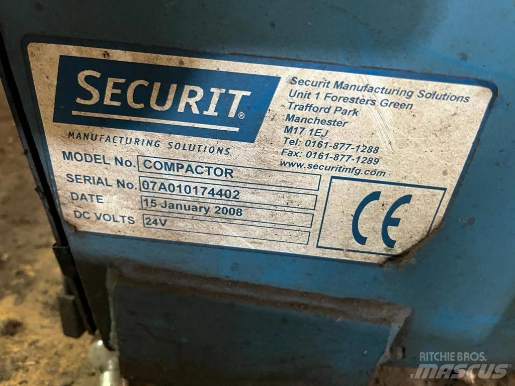  Securit Compactor Haszongépek
