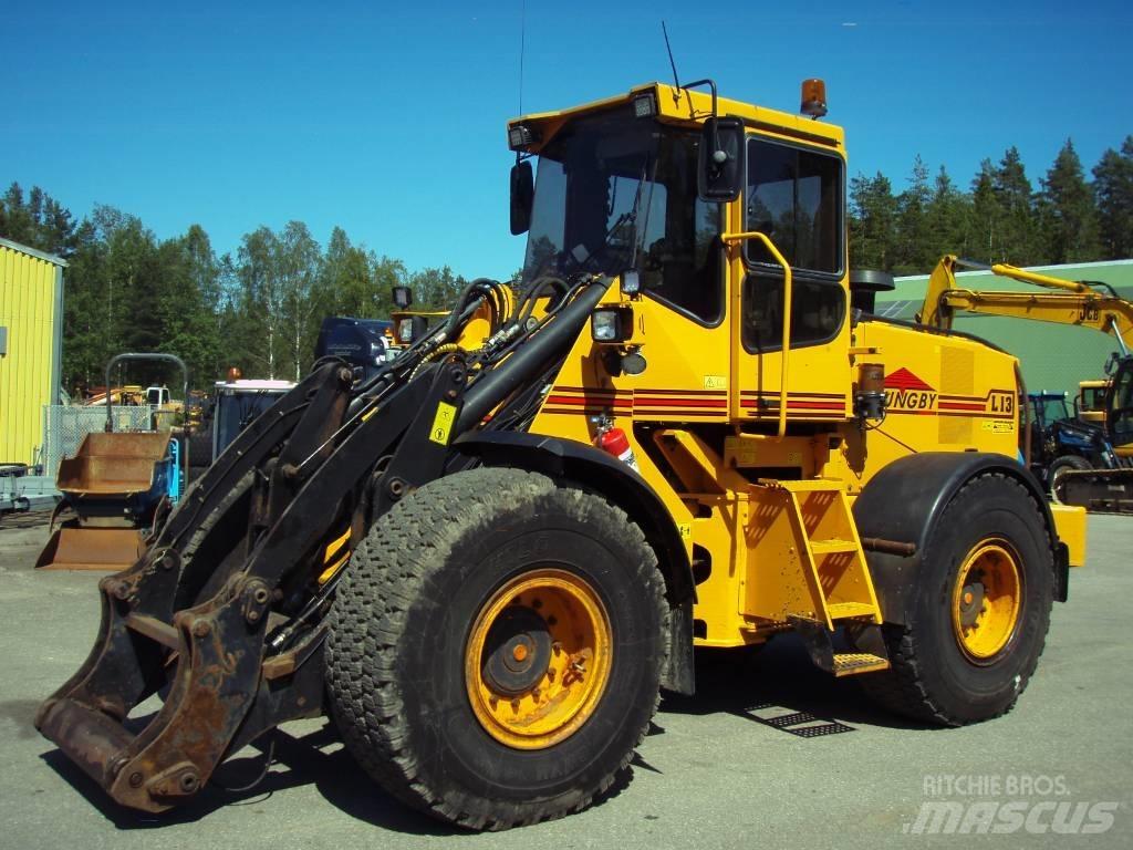 Ljungby L 13 Gumikerekes homlokrakodók