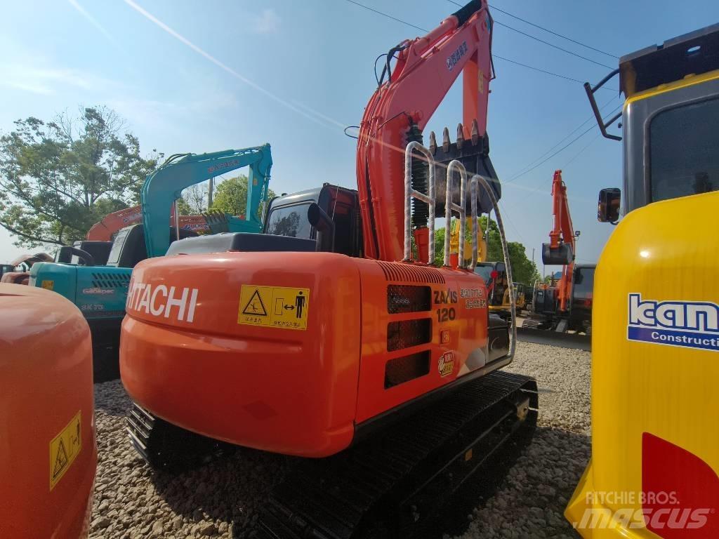 Hitachi ZX 120 Lánctalpas kotrók