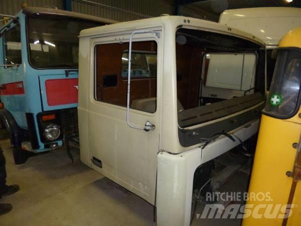 Volvo F10-F12 Vezetőfülke és belső tartozékok