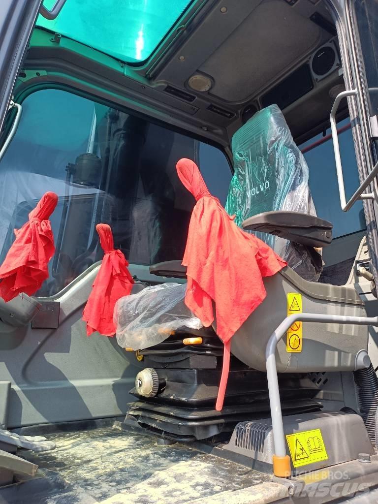 Volvo EC 240 Lánctalpas kotrók