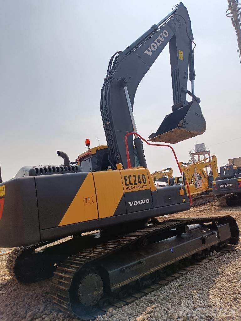Volvo EC 240 Lánctalpas kotrók