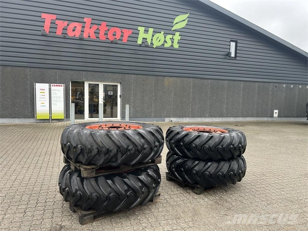 Goodyear 16,9-30 Gumiabroncsok, kerekek és felnik
