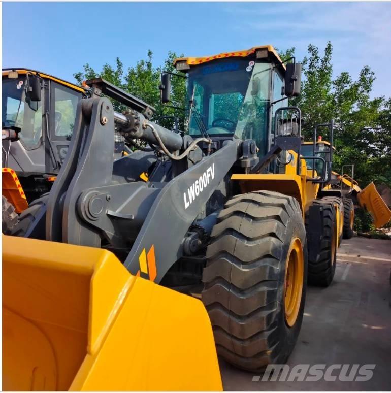 XCMG LW 600 FV Gumikerekes homlokrakodók