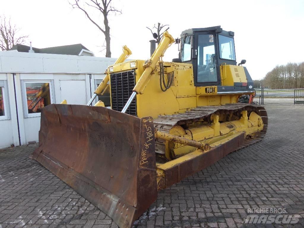 Komatsu D85P-21 lánctalpas dózerek