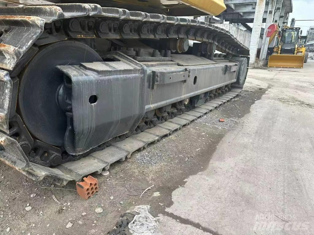 Komatsu PC 450 Lánctalpas kotrók