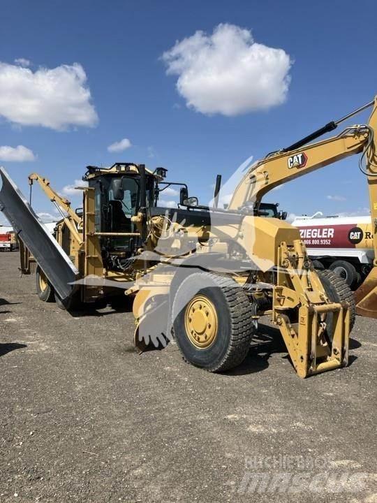 CAT 140M AWD Gréderek