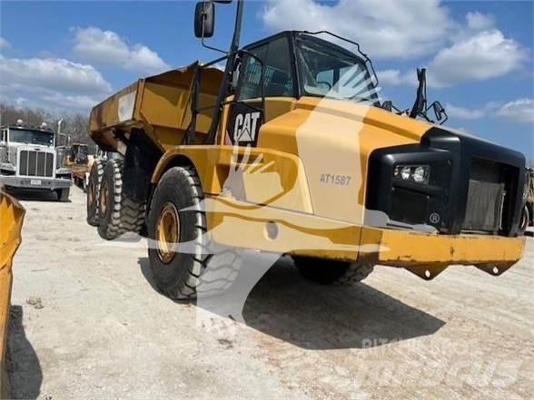 CAT 740B Csuklósdömperek