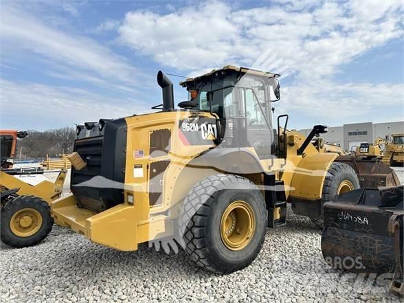CAT 962M Gumikerekes homlokrakodók
