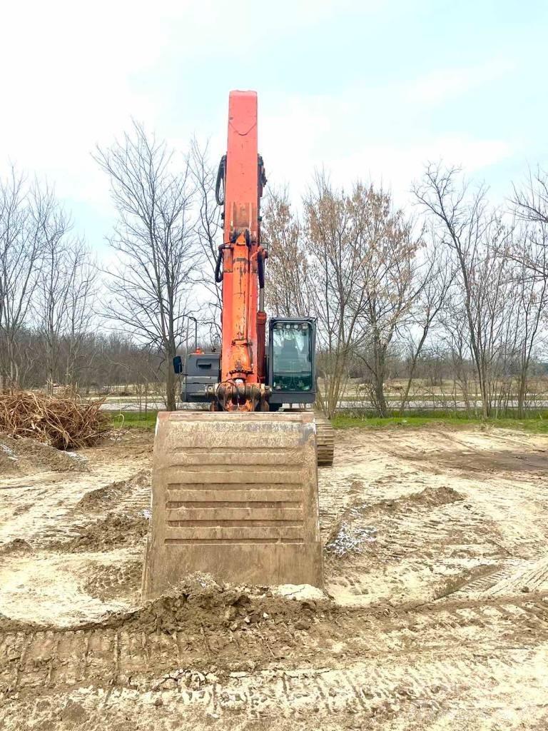 Hitachi ZX 350 LC-3 Lánctalpas kotrók