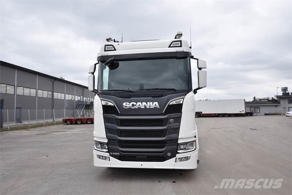 Scania R590 8X4 Horgos rakodó teherautók